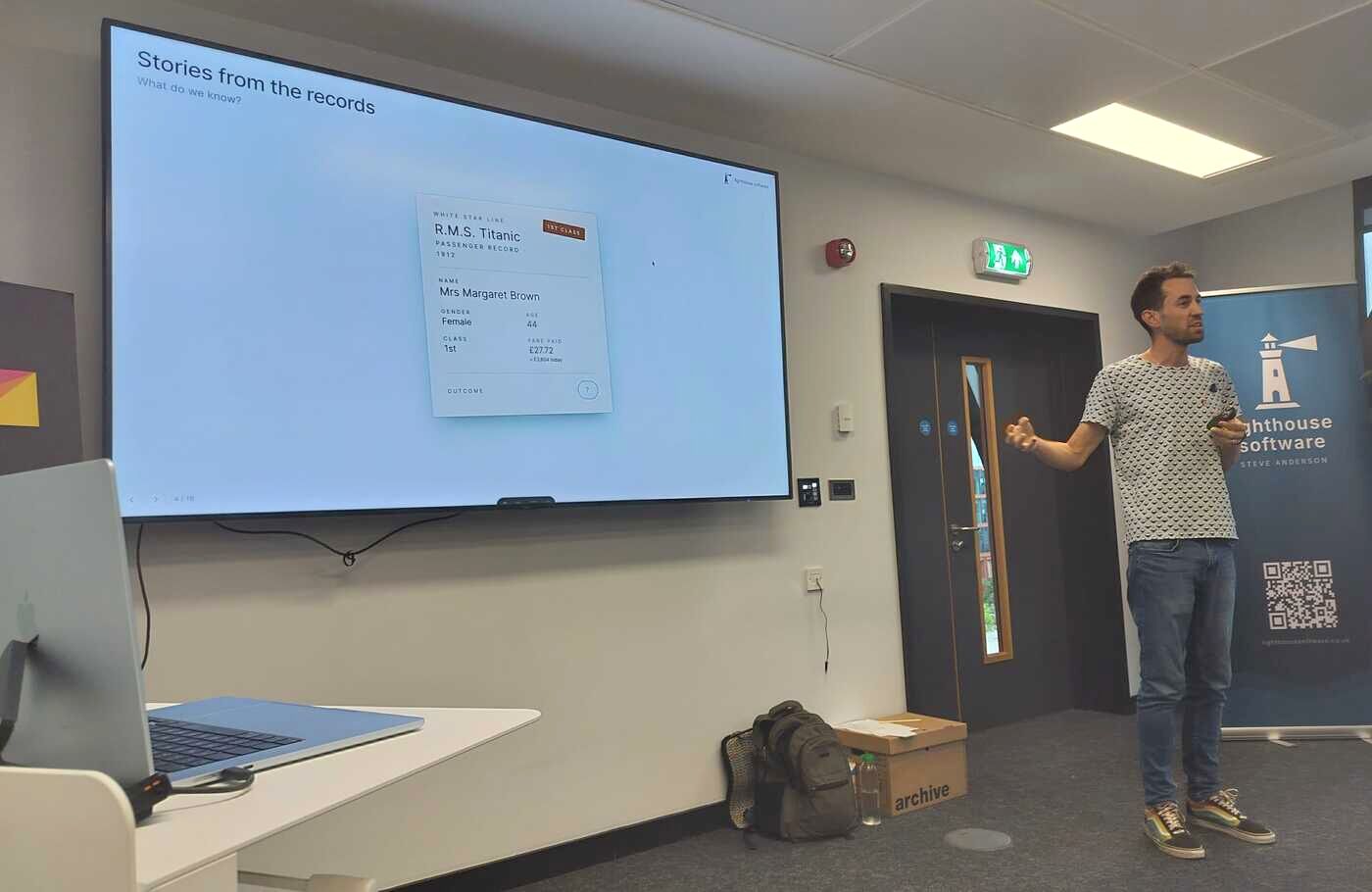 Steve giving his AI Under the Hood talk at TechNExt